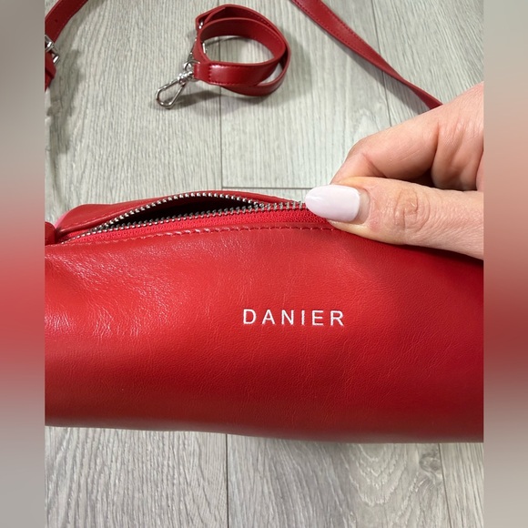 Danier Dreana Tubular Heart Round Bag Red Pink - Picture 9 of 16